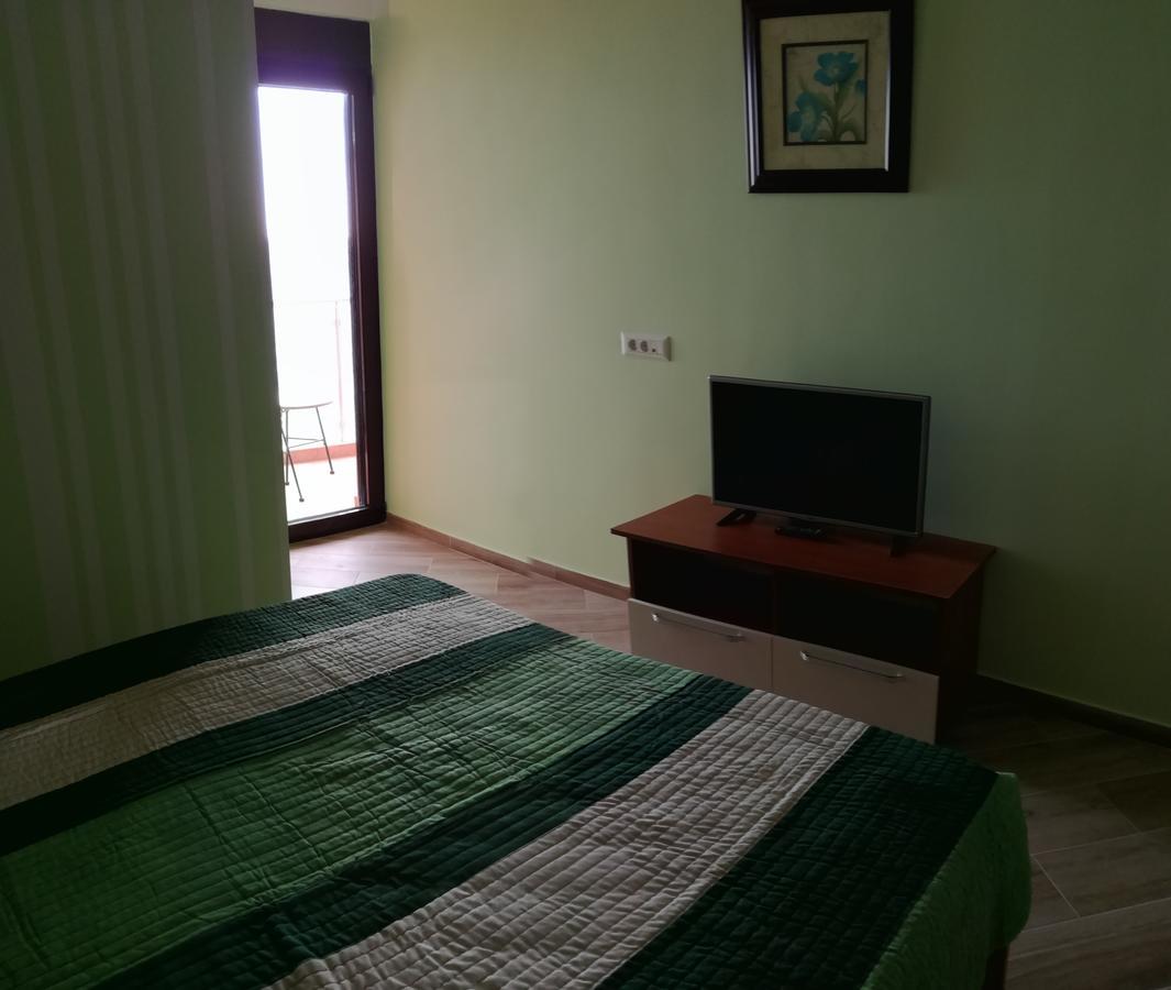 Apartment Sea Space 3 Dobra Voda Dış mekan fotoğraf